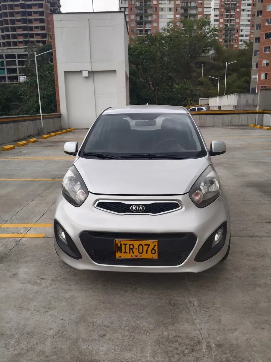 Kia Picanto 1.2 Ion Plateado Año 2014