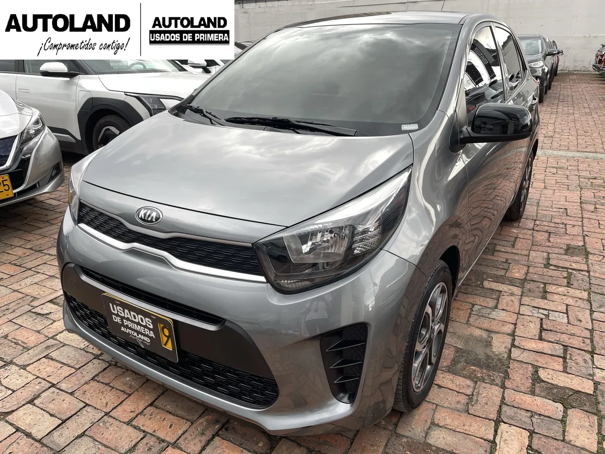 Kia Picanto Zenith 2022 Gris Bogotá
