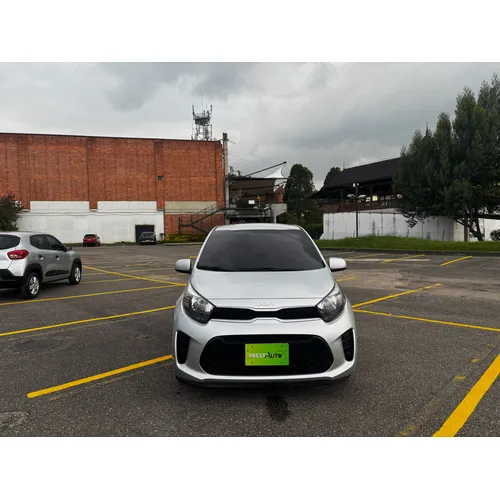 Kia Picanto Zenith 2024 Plateado Bogotá