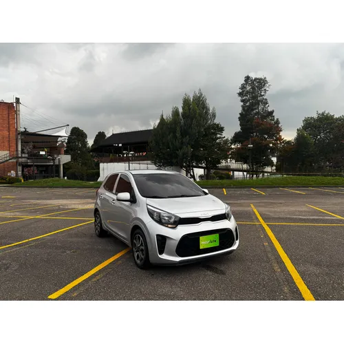 Kia Picanto Zenith 2024 Plateado Bogotá
