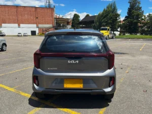 Kia Picanto Zenith 2024 Gris Bogotá