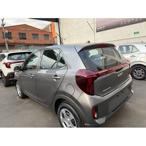 Kia Picanto Vibrant 2026 Gris Bogotá