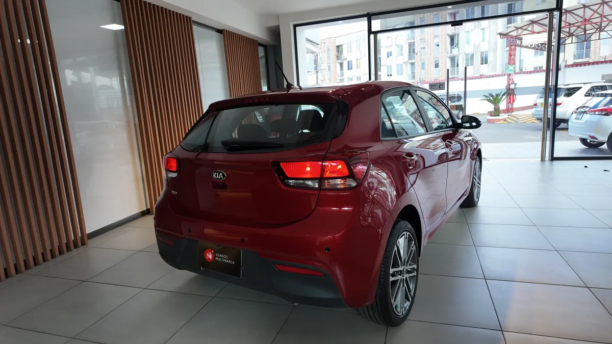 Kia Rio Vibrant 2020 Rojo Villavicencio
