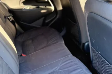 Kia Rio 1.5 año 2015 negro9