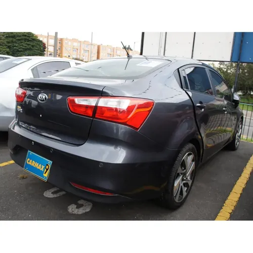 Kia Rio R 2016 Gris Bogotá