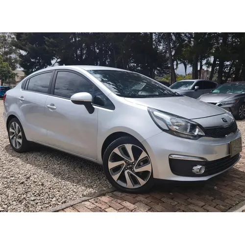 Kia Rio R 2017 Plateado Bogotá