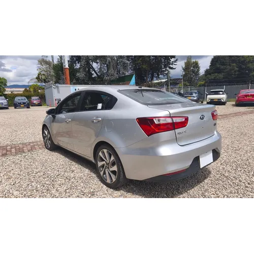 Kia Rio R 2017 Plateado Bogotá