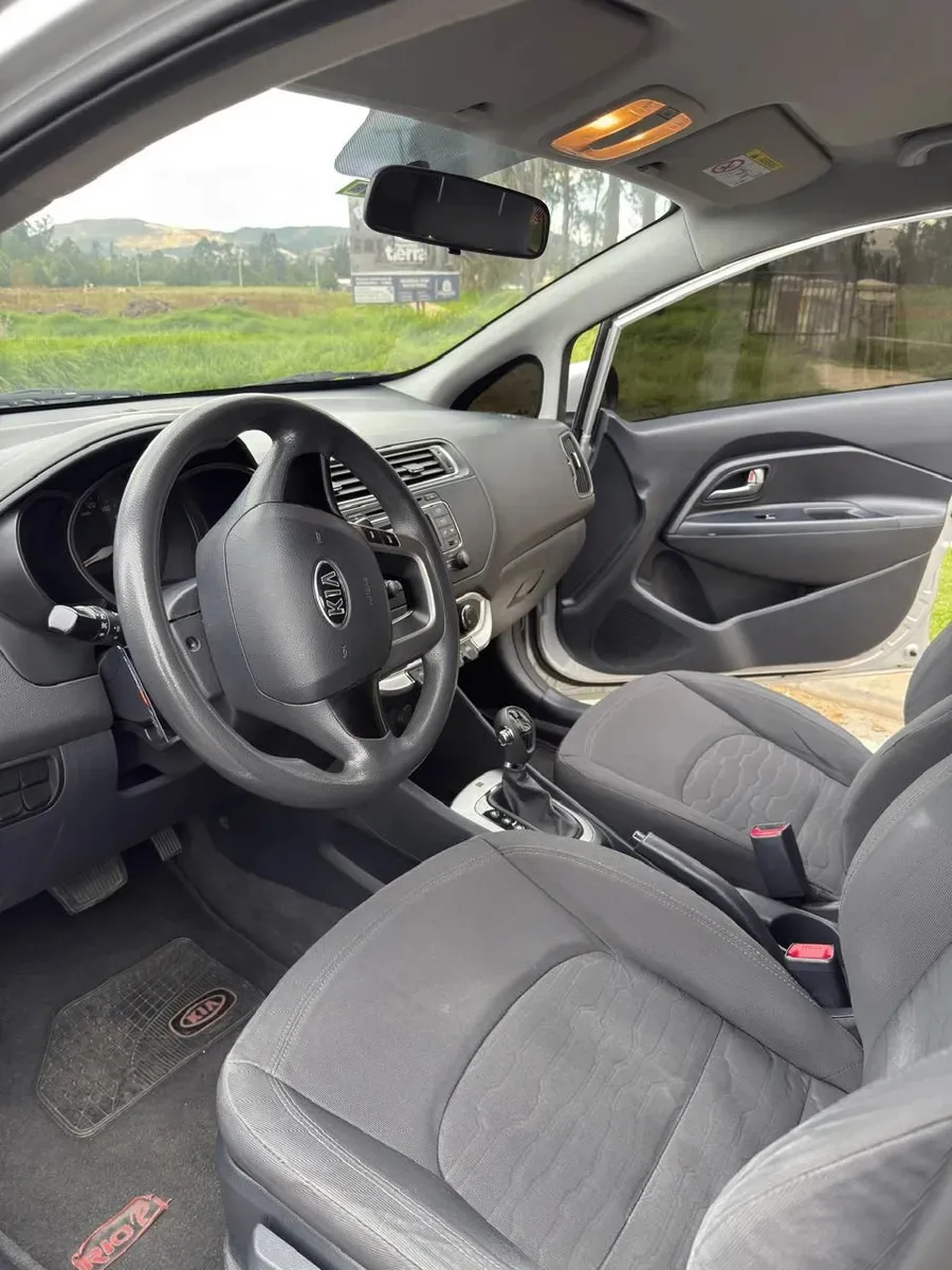 Kia Rio Spice 2016 Plateado Mosquera