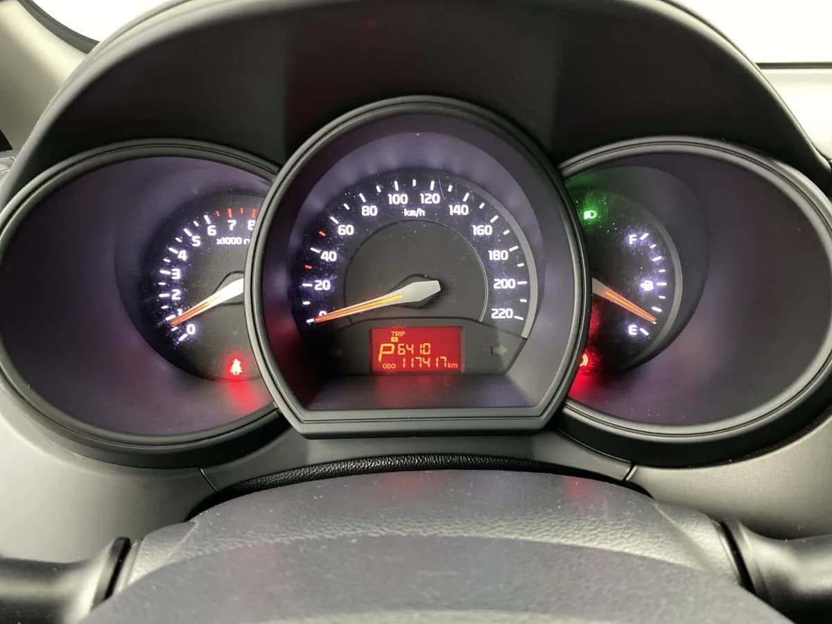 Kia Rio Spice UB EX 1.4 Automático 2013