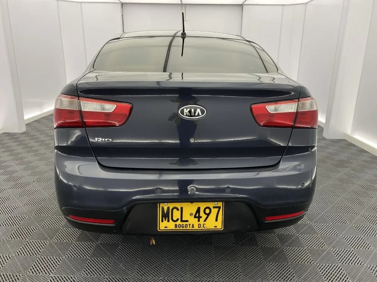 Kia Rio Spice UB EX 1.4 Automático 2013