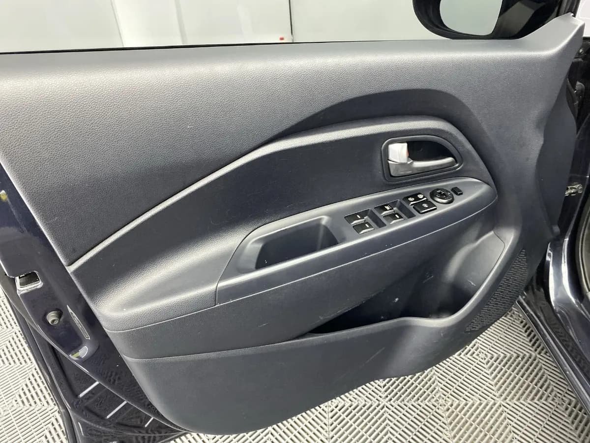 Kia Rio Spice UB EX 1.4 Automático 2013
