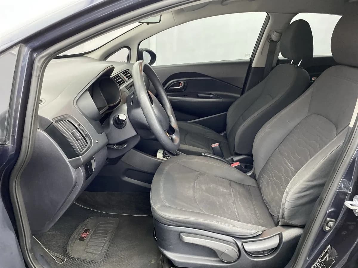 Kia Rio Spice UB EX 1.4 Automático 2013