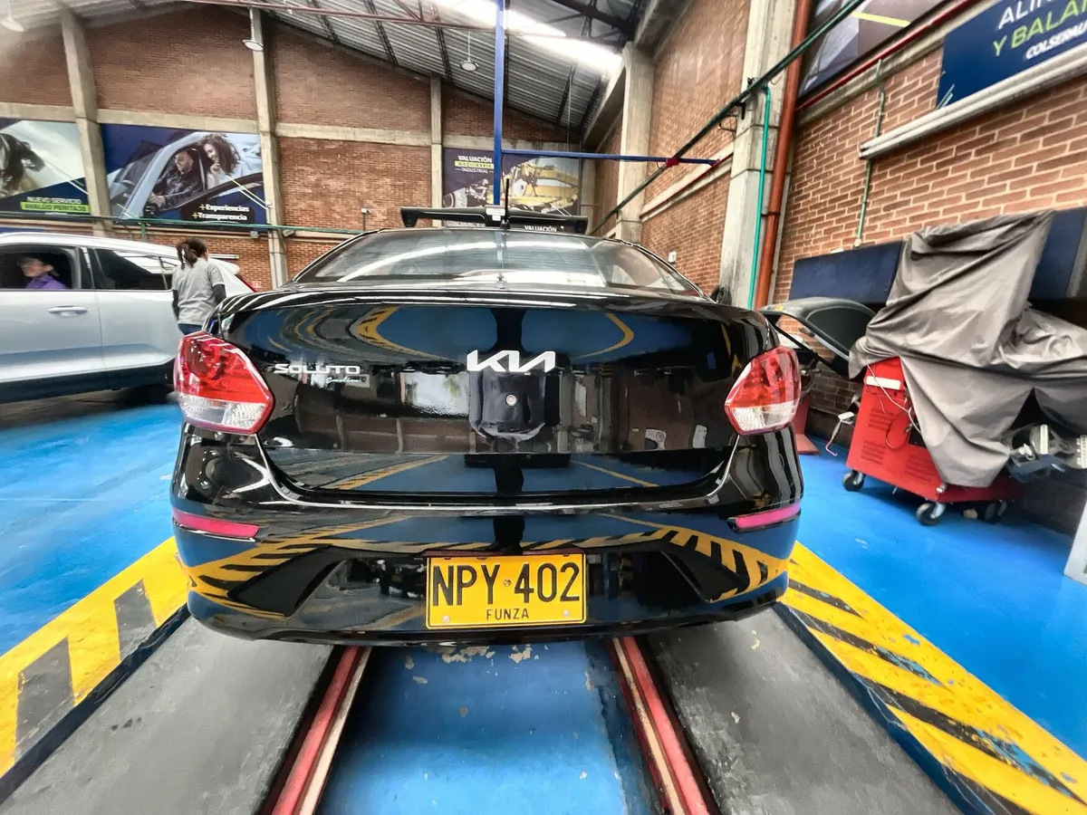 Kia Soluto 2025 Negro Bogotá