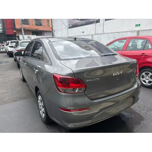Kia Soluto 2026 Rojo Bogotá