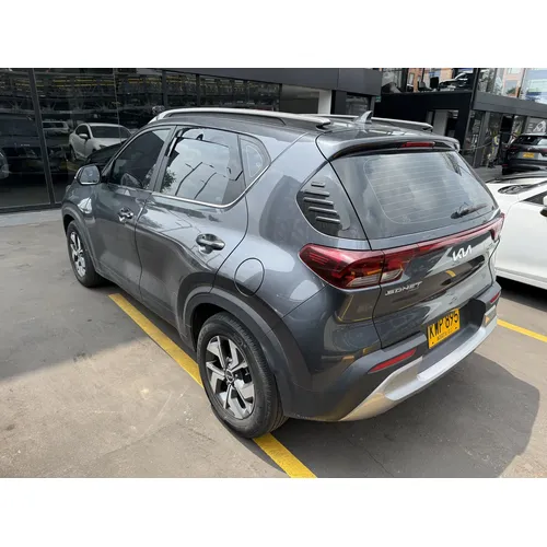 Kia Sonet 2022 Gris Bogotá