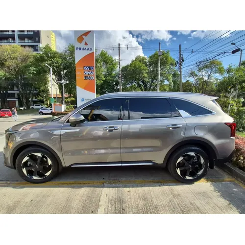 Kia Sorento 2025 Marrón Medellín