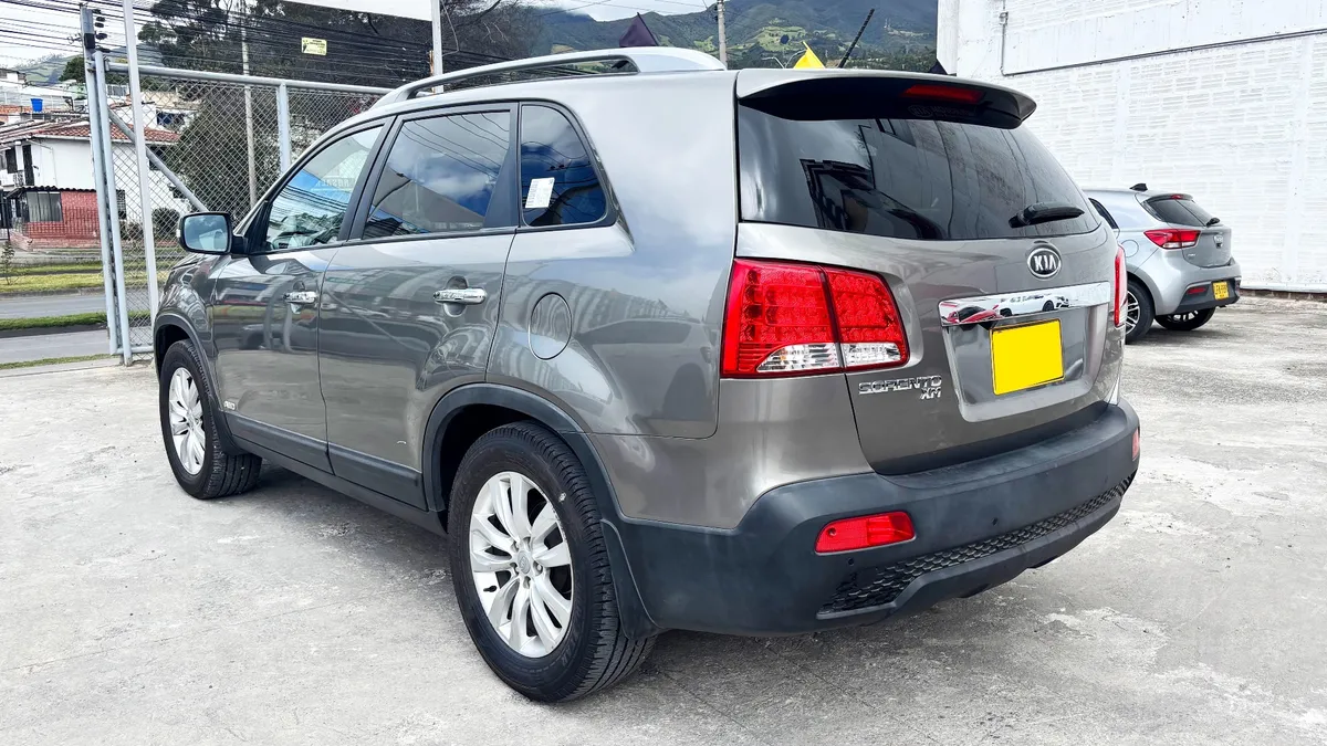 Kia Sorento EX 3.5 Automática 2012 Gris4