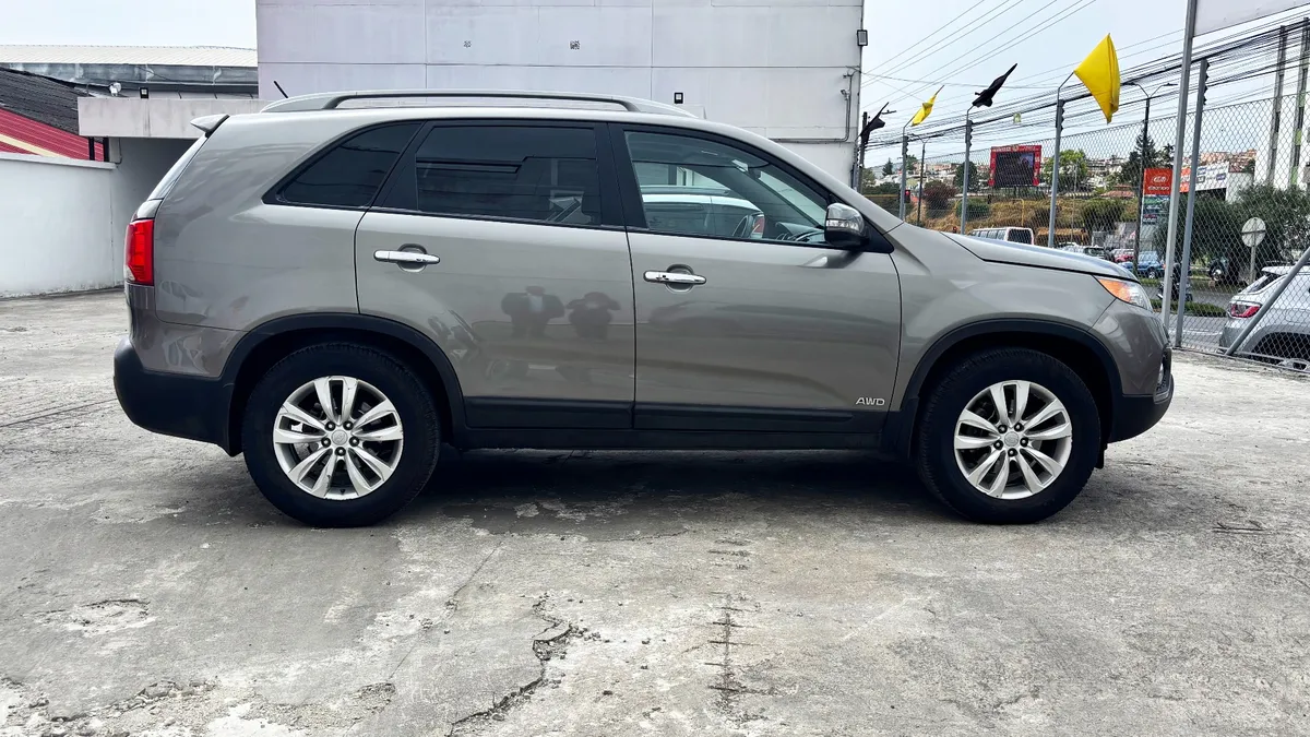 Kia Sorento EX 3.5 Automática 2012 Gris7