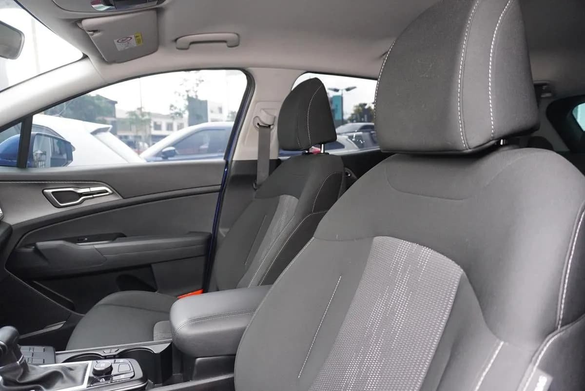 Kia Sportage 2.0 Vibrant At 4X2 Azul 2024