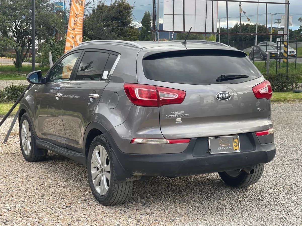 Kia Sportage Revolution 2.4 2013 Gris