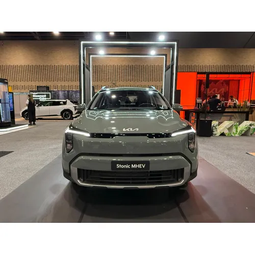 Kia Stonic 2026 Verde Bogotá