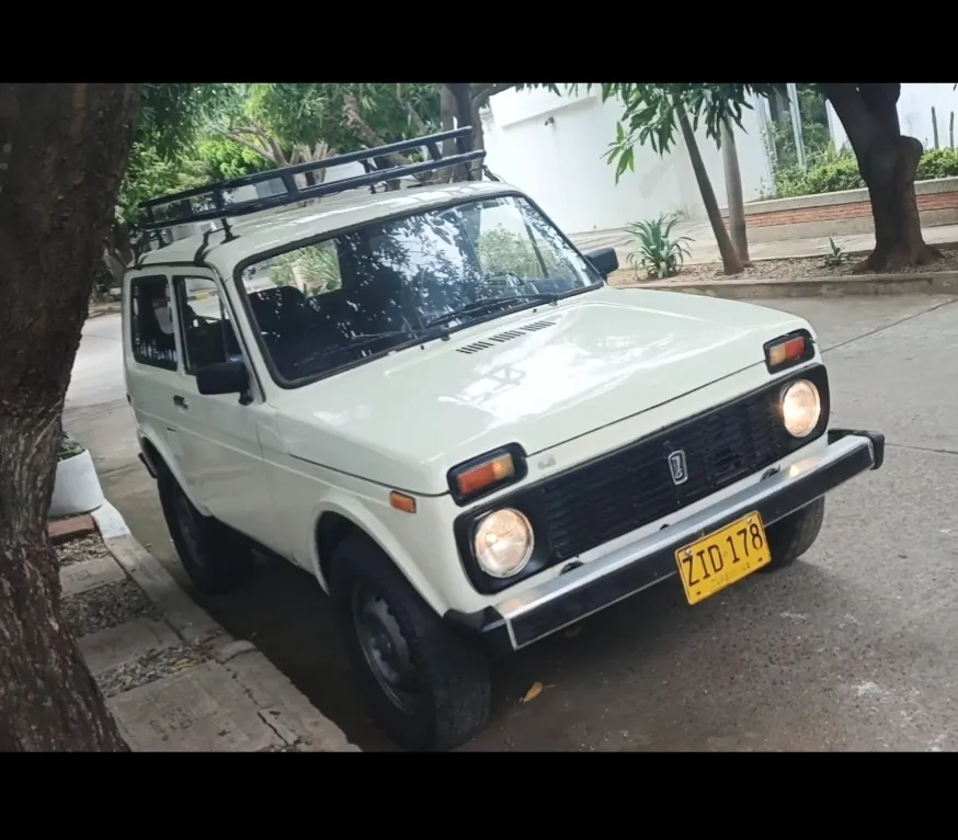 Lada Niva 1994 Beige Valledupar