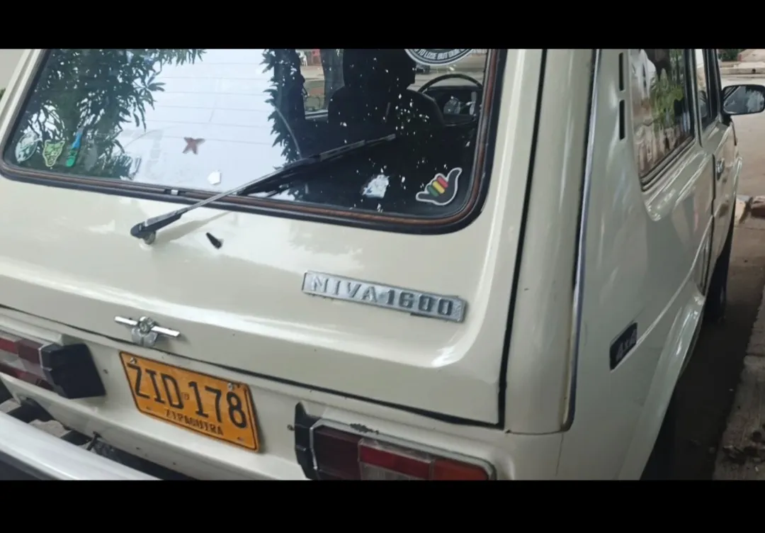 Lada Niva 1994 Beige Valledupar