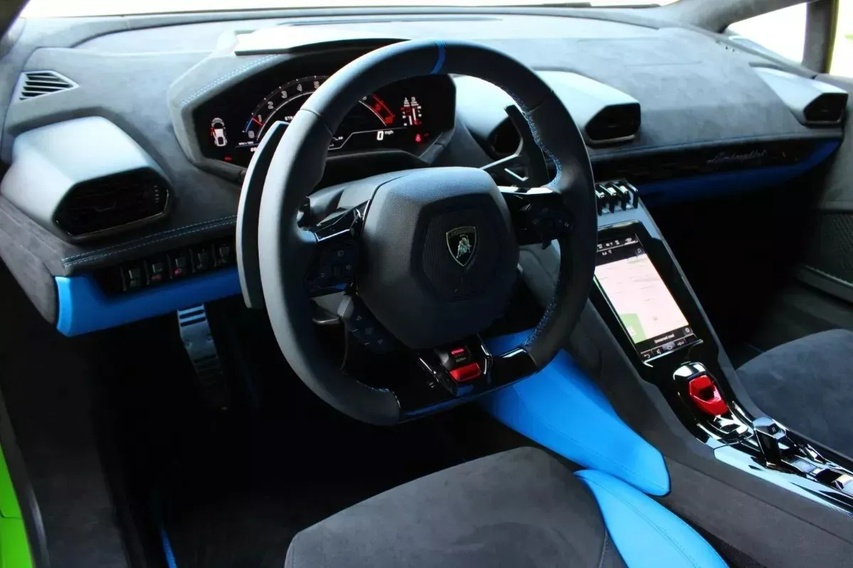 Lamborghini Huracán 2024 Verde Medellín