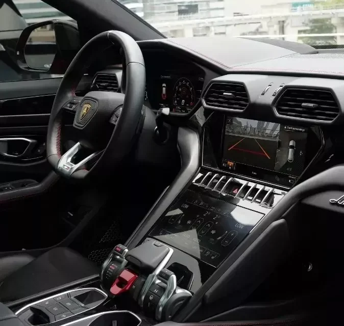 Lamborghini Urus 2024 Rojo9