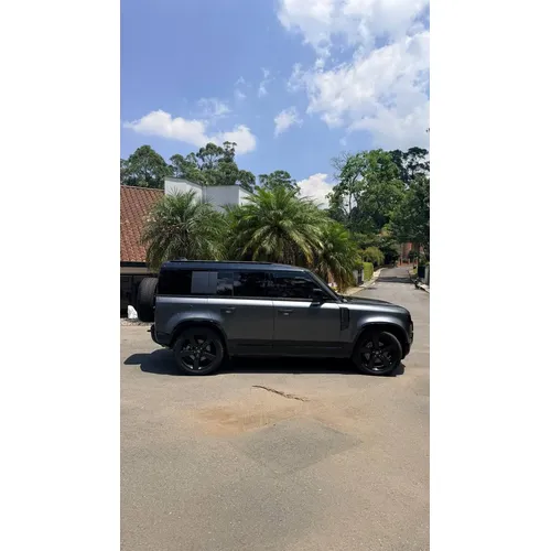 Land Rover Defender 110 2025 Beige Medellín