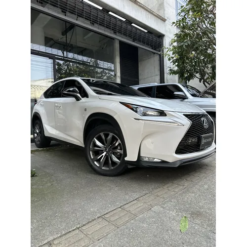 Lexus NX 2015 Blanco Medellín