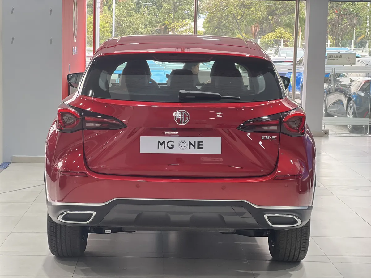 MG One 2025 Rojo Bogotá