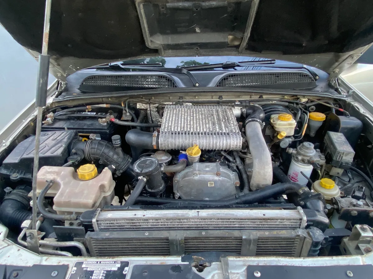 Mahindra Pik-Up 2015 Gris Montería