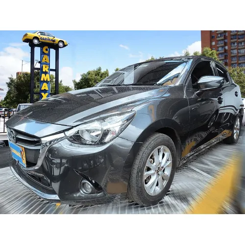Mazda 2 2017 Gris Bogotá