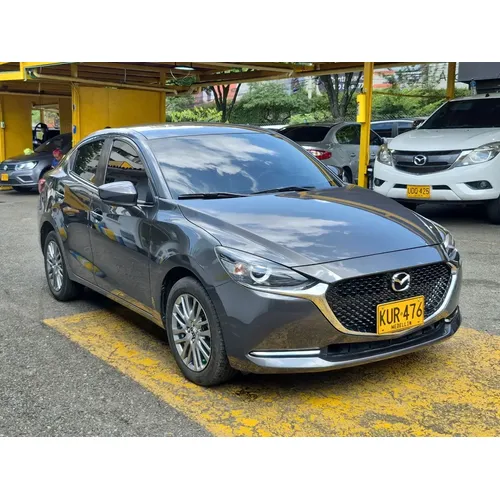 Mazda 2 2023 Gris Medellín