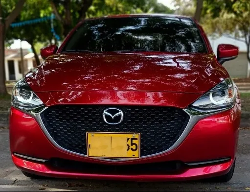 Mazda 2 2022 Rojo Espinal