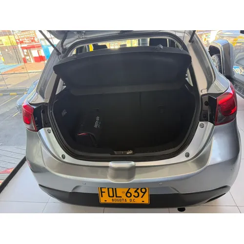 Mazda 2 2019 Plateado Bogotá