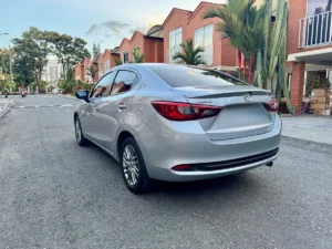 Mazda 2 2023 Plateado Itagüí
