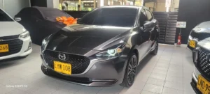 Mazda 2 2024 Gris Cali