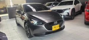 Mazda 2 2024 Gris Cali