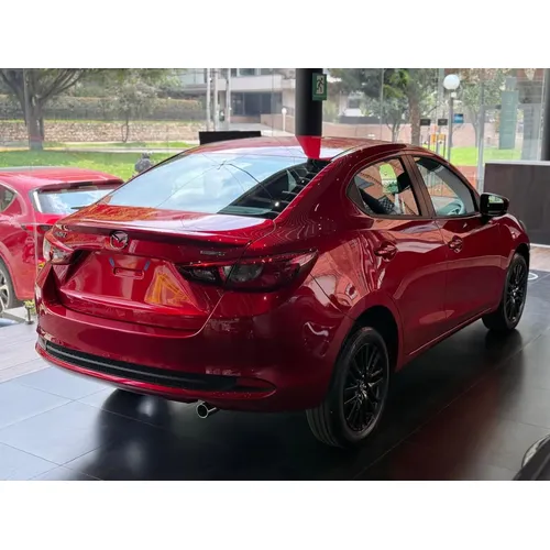 Mazda 2 2026 Rojo Bogotá