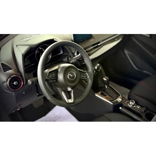 Mazda 2 2027 Gris Bogotá