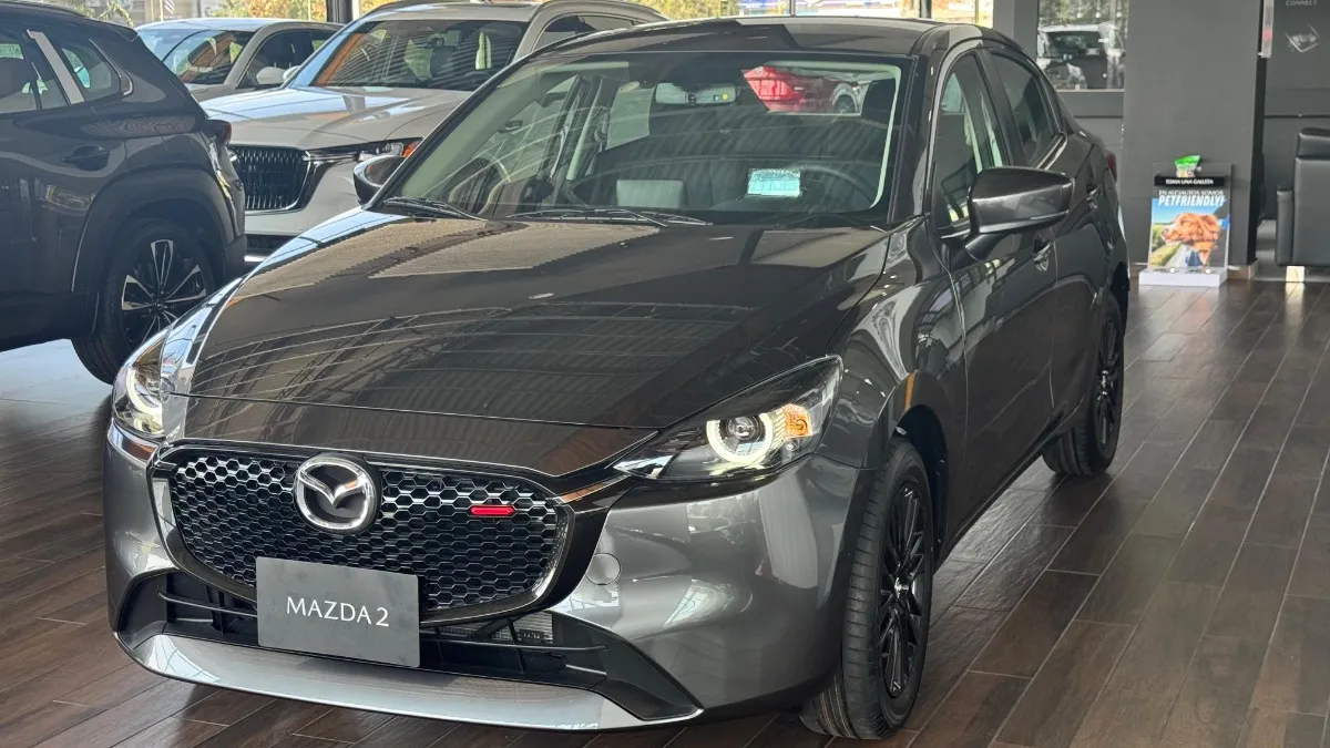Mazda 2 Sedan 1.5 Grand Touring At 2025 Gris