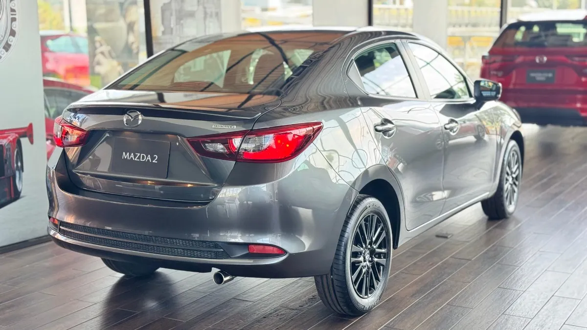 Mazda 2 Sedan 1.5 Grand Touring At 2025 Gris