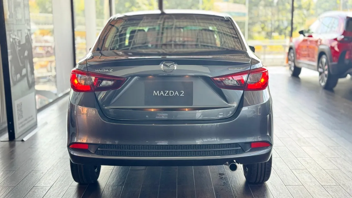 Mazda 2 Sedan 1.5 Grand Touring At 2025 Gris