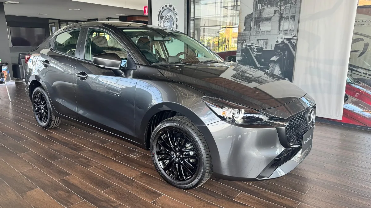 Mazda 2 Sedan 1.5 Grand Touring At 2025 Gris