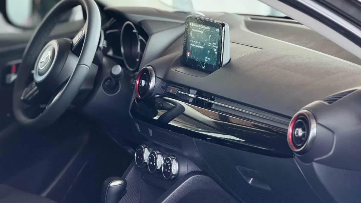 Mazda 2 Sedan 1.5 Grand Touring At 2025 Gris