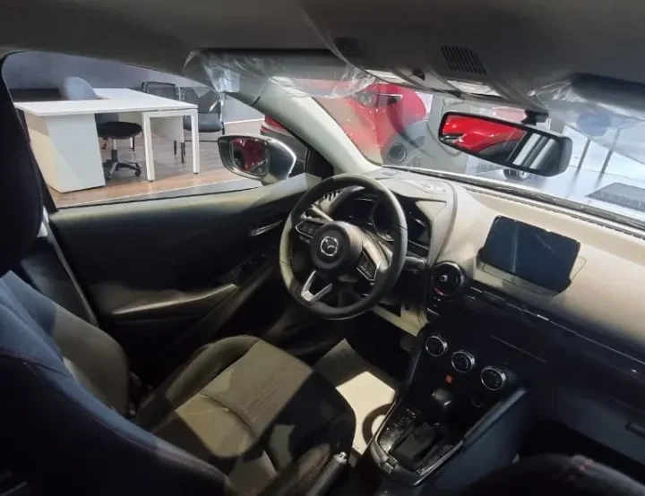 Mazda 2 Sedan Gran Touring sedan 2025 blanco11