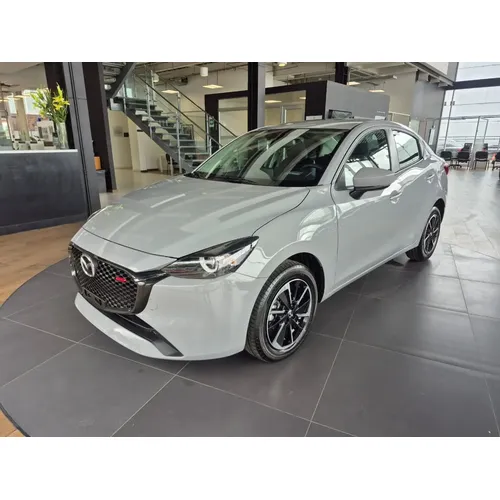 Mazda 2 2026 Gris Bogotá