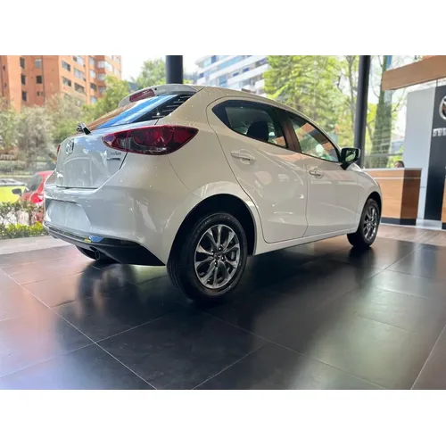 Mazda 2 2026 Blanco Bogotá